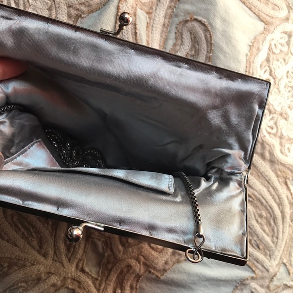 La Regale LTD Silver Satin Beaded Evening Pursette - Picture 7 of 11